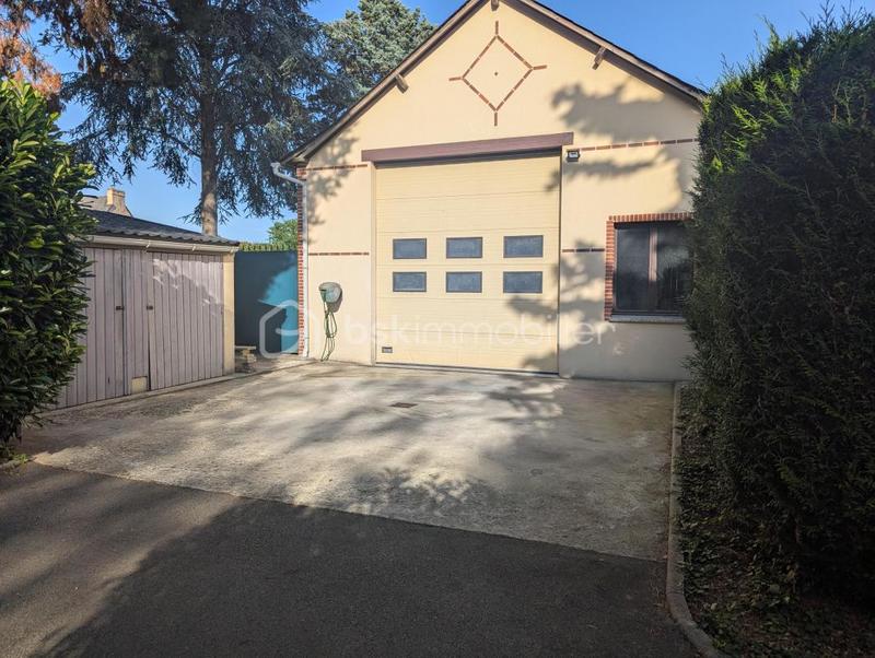 Demeure - 283 m² - 10 pièces