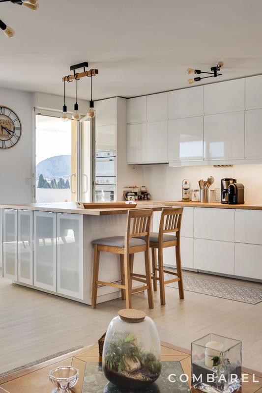 Appartement - 72 m² - 3 pièces