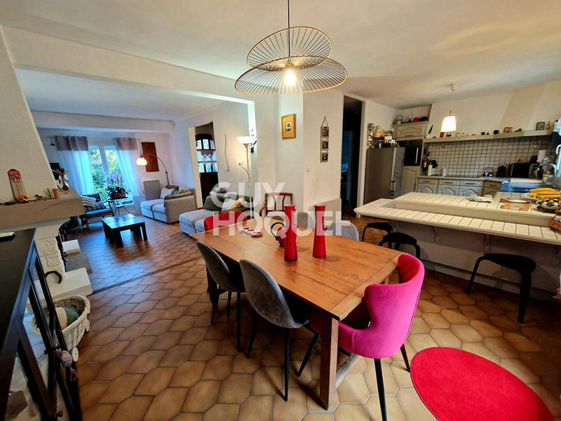 Maison - 122 m² - 6 pièces