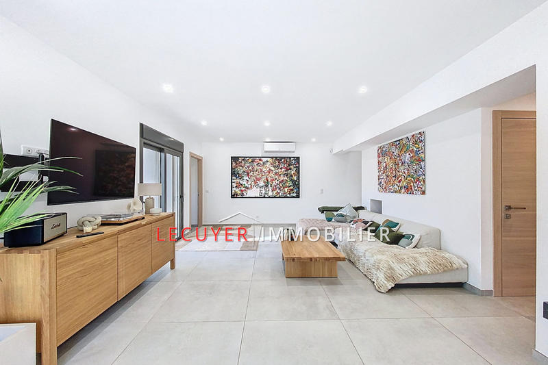 Maison - 104 m² - 4 pièces