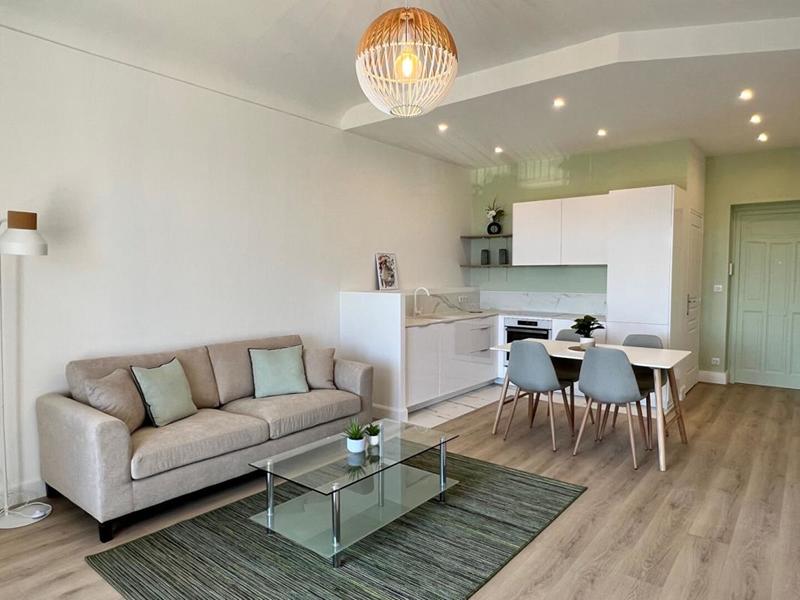 Appartement - 97 m² - 4 pièces