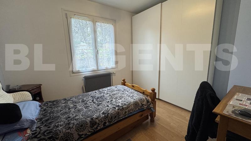 Maison - 213 m² - 8 pièces