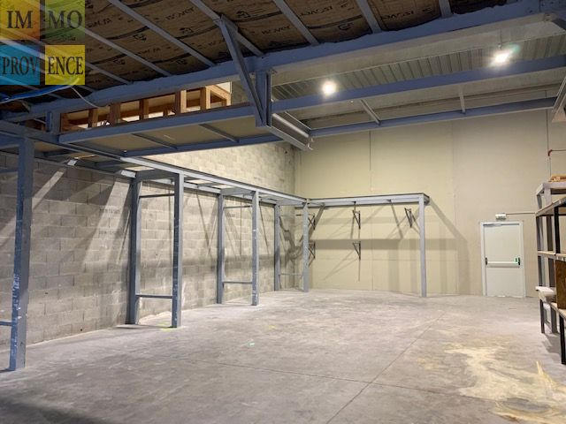 Entrepôt - 294 m²