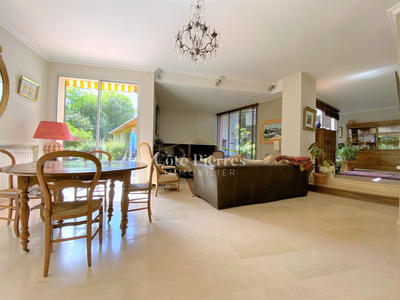 Villa - 189 m² - 5 pièces