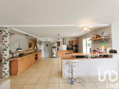 Maison - 243 m² - 7 pièces
