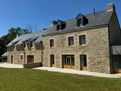 Maison en pierre - 320 m² - 14 pièces