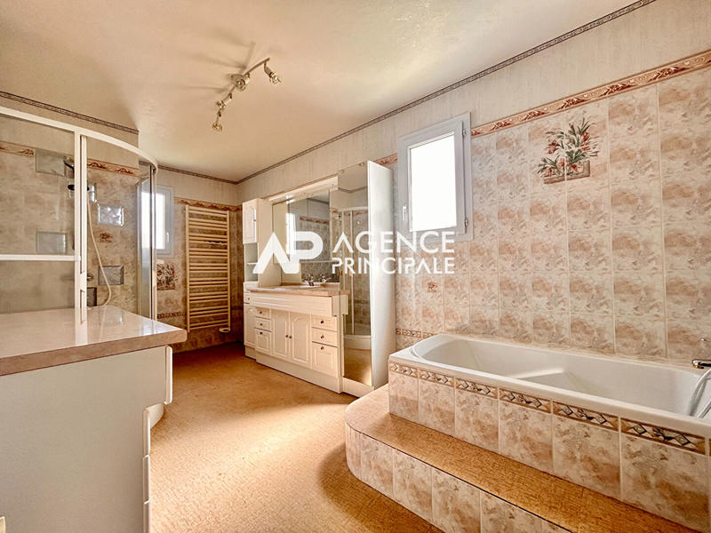 Maison - 125 m² - 5 pièces