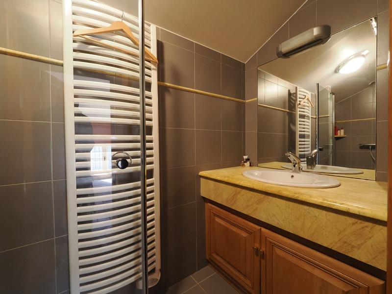 Maison - 344 m² - 15 pièces