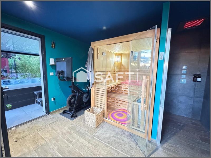 Villa - 196 m² - 5 pièces