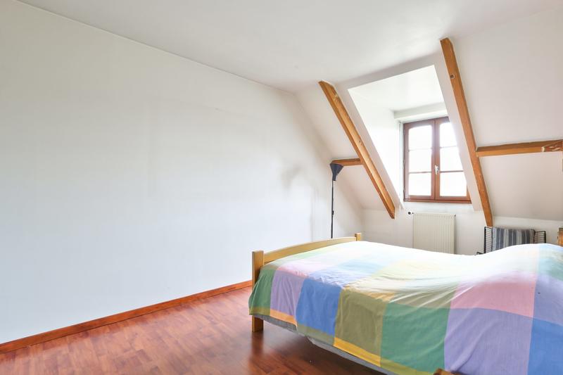 Maison traditionnelle - 140 m² - 7 pièces