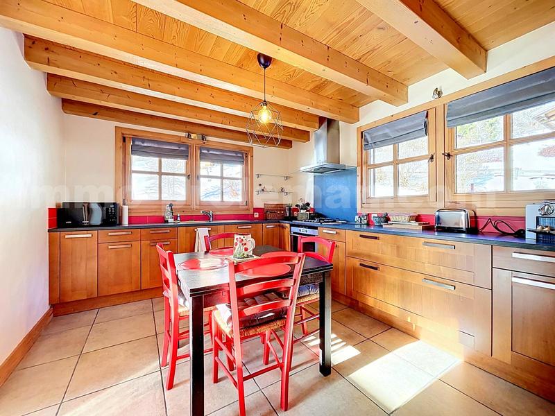 Châlet - 176 m² - 13 pièces