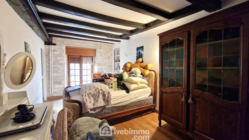 Maison - 179 m² - 6 pièces