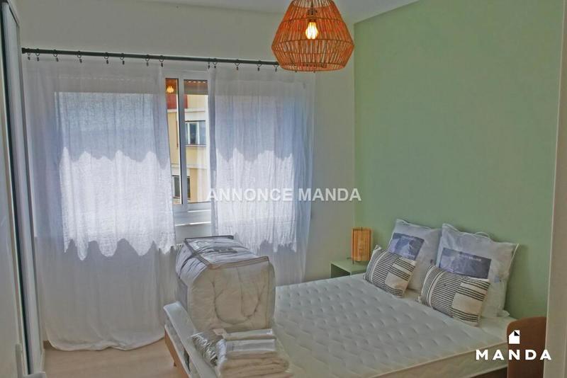 Chambre - 11 m² - 4 pièces