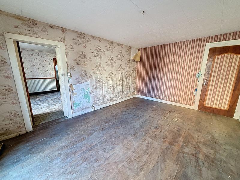 Maison - 180 m² - 9 pièces