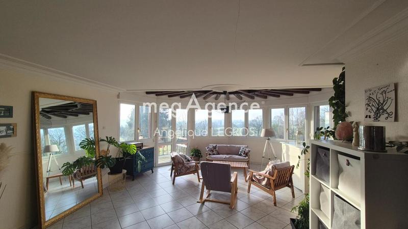 Maison - 200 m² - 8 pièces