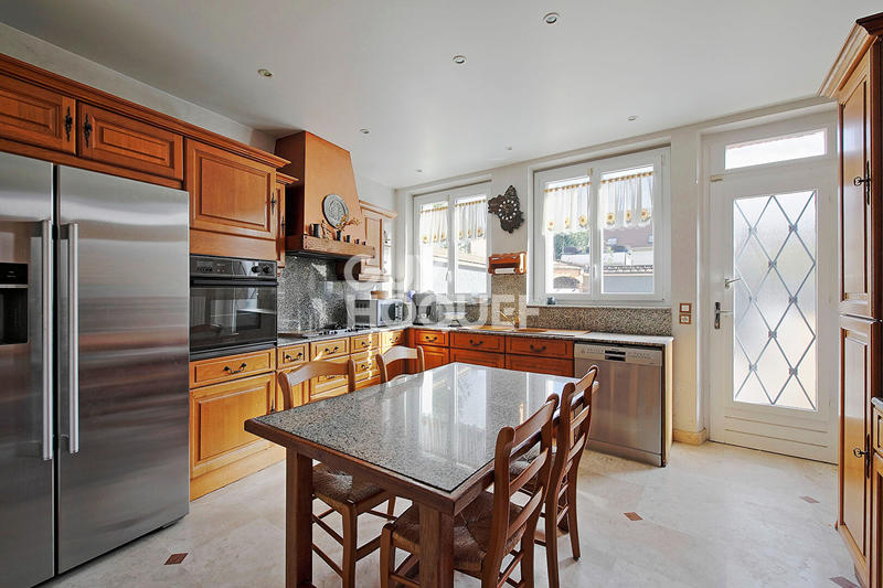 Maison - 133 m² - 6 pièces