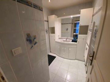 Appartement - 100 m² - 6 pièces