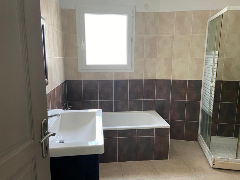 Appartement - 77 m² - 3 pièces