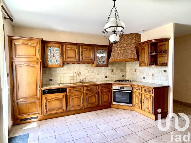 Maison - 320 m² - 11 pièces