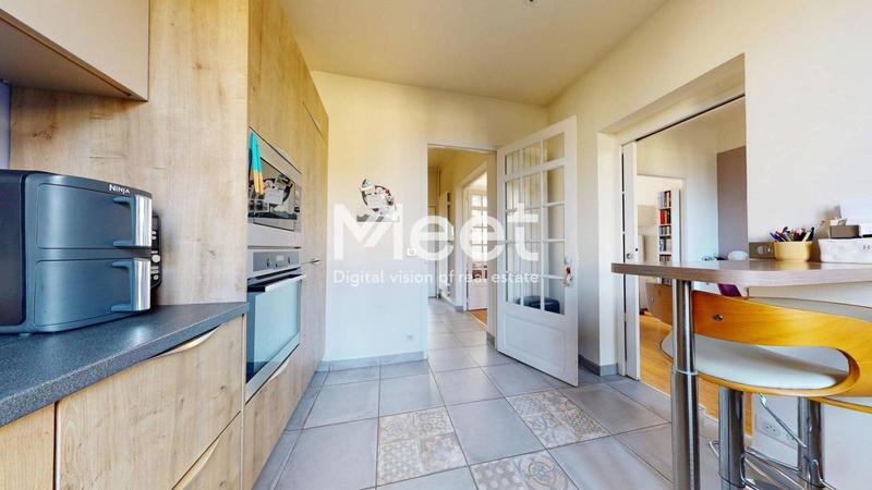 Maison - 93 m² - 5 pièces