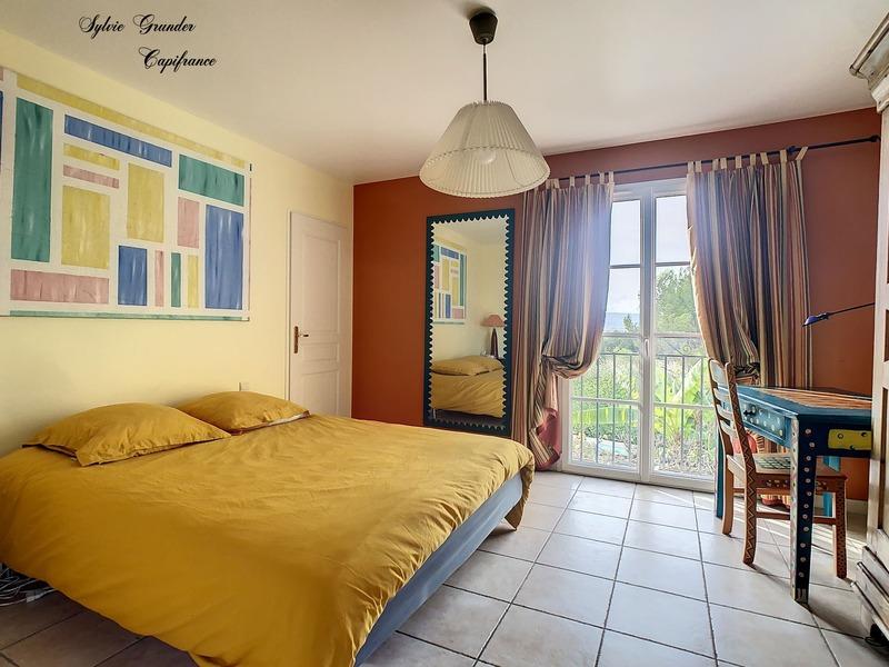 Maison - 178 m² - 5 pièces