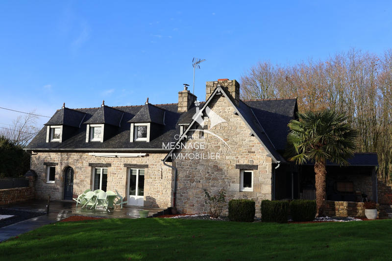 Maison - 182 m² - 6 pièces