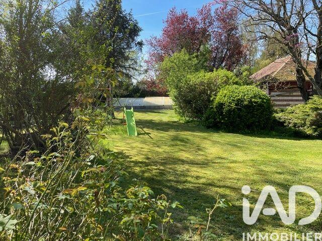 Maison - 280 m² - 9 pièces