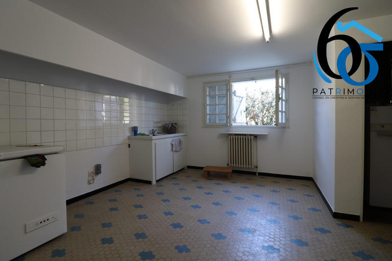 Maison - 218 m² - 7 pièces