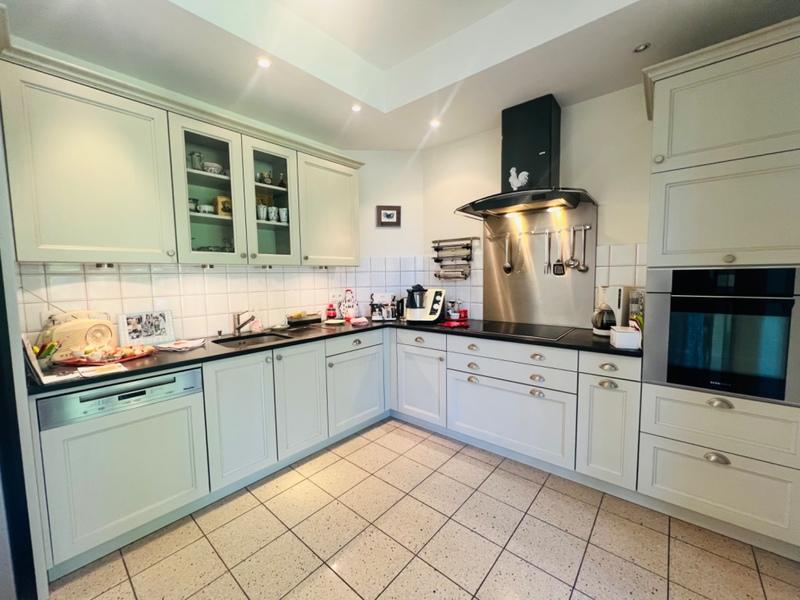 Maison de maîtres - 355 m² - 8 pièces