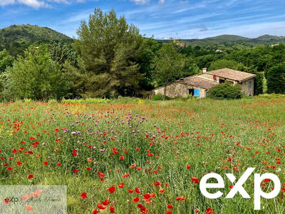 Maison - 259 m² - 7 pièces