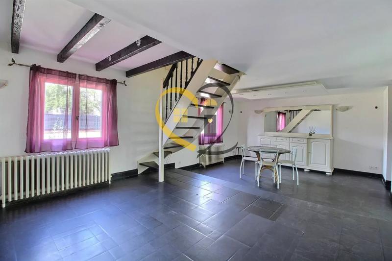 Maison - 95 m² - 6 pièces