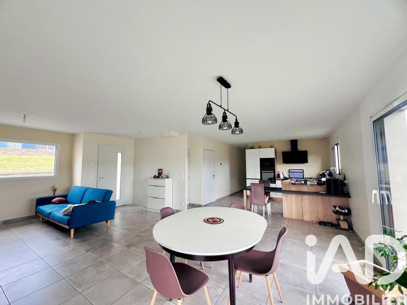 Maison - 103 m² - 5 pièces