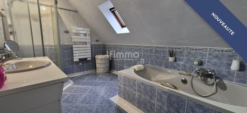 Maison - 162 m² - 6 pièces