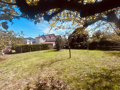 Maison - 230 m² - 10 pièces