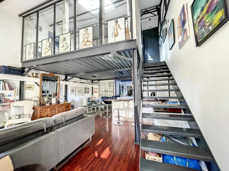 Loft - 128 m² - 4 pièces