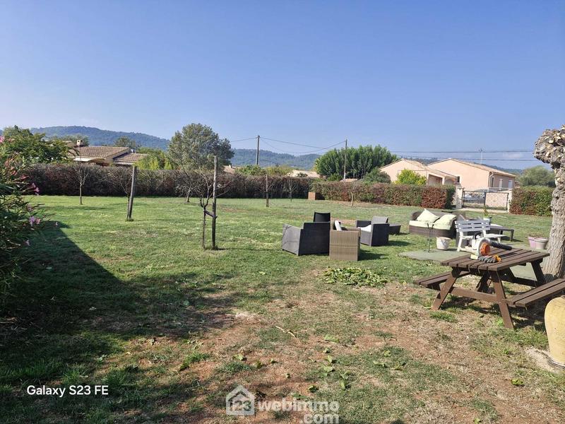 Villa - 90 m² - 4 pièces