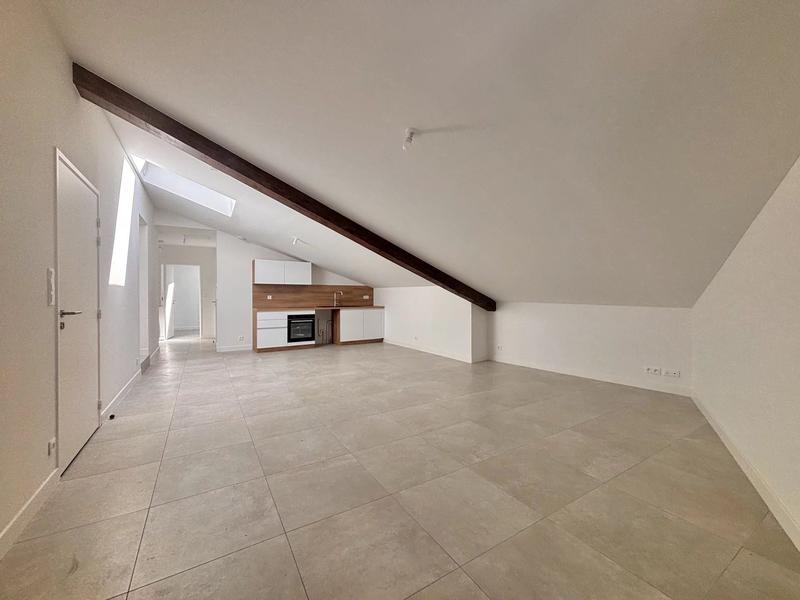 Appartement - 65 m² - 3 pièces