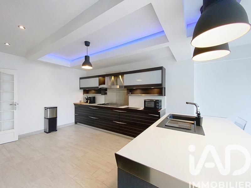 Maison - 180 m² - 5 pièces