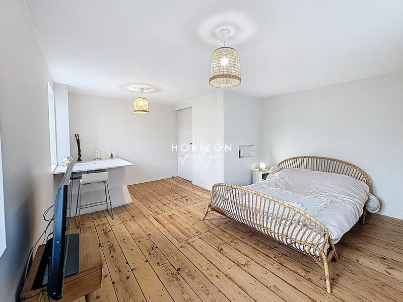 Maison ancienne - 245 m² - 10 pièces