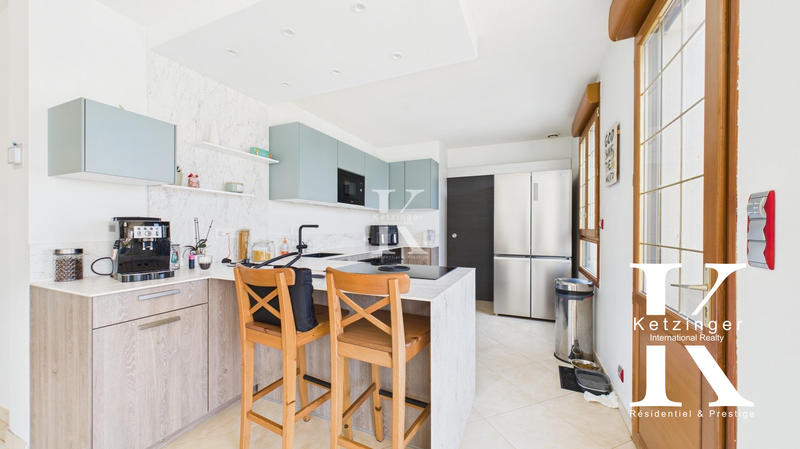 Maison traditionnelle - 140 m² - 5 pièces