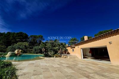 Villa - 295 m² - 7 pièces