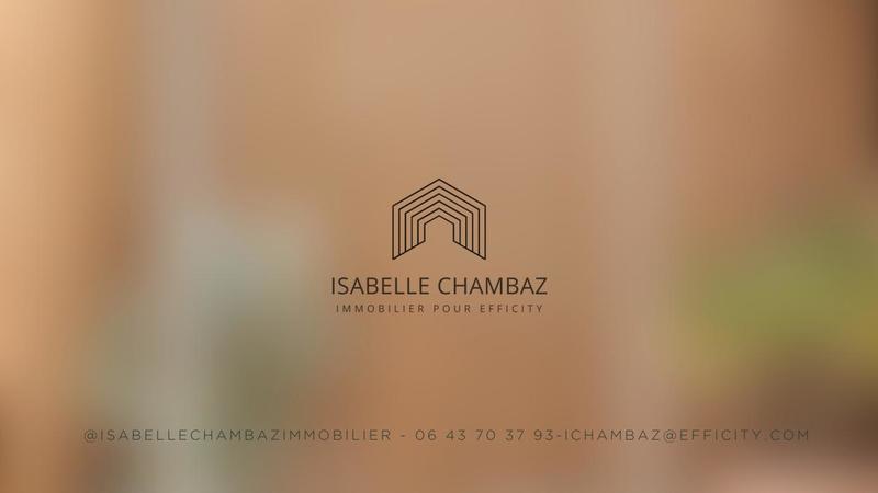 Maison - 200 m² - 7 pièces