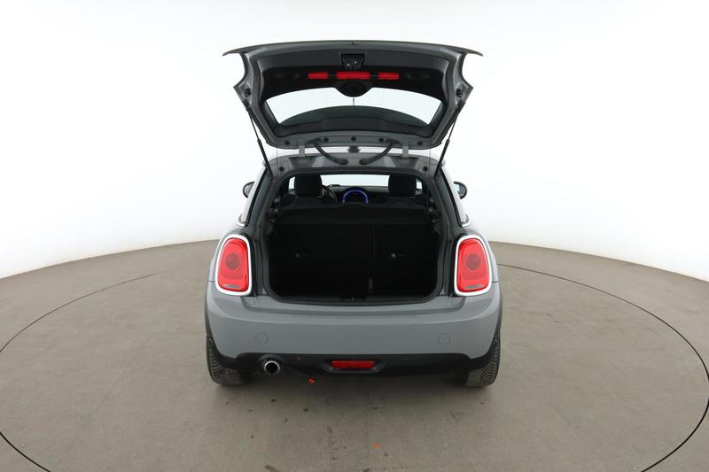 Mini Mini Cooper d Finition Business 3p 116 ch