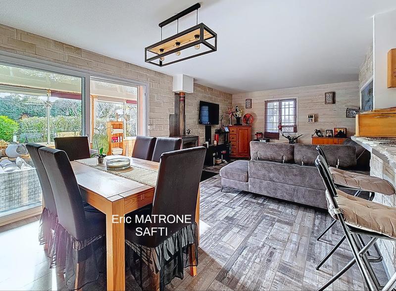 Maison - 105 m² - 5 pièces
