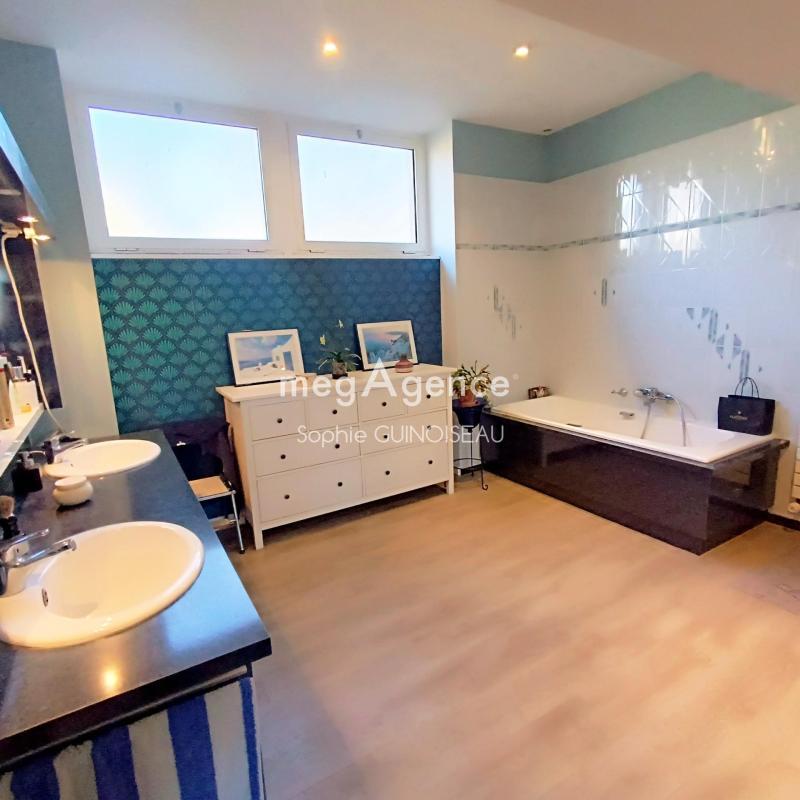 Maison - 127 m² - 4 pièces