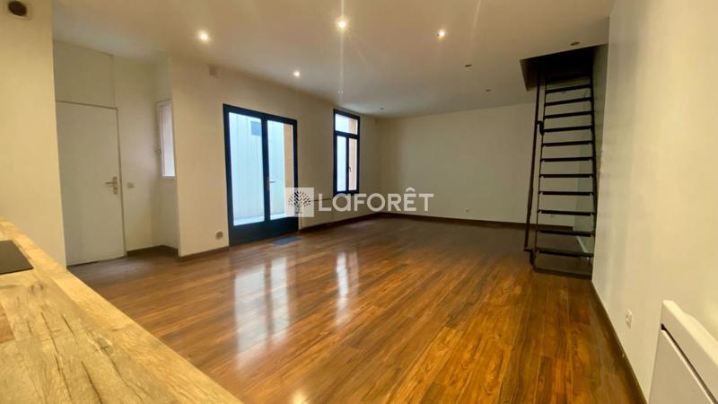 Appartement - 74 m² - 2 pièces