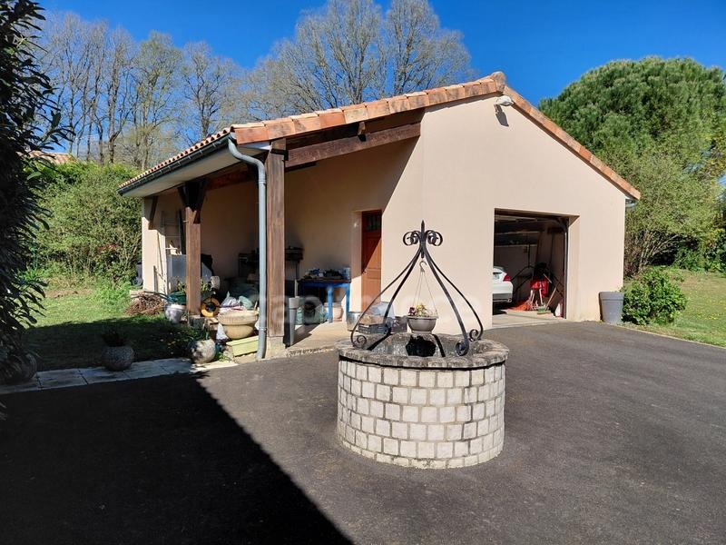 Villa - 295 m² - 8 pièces