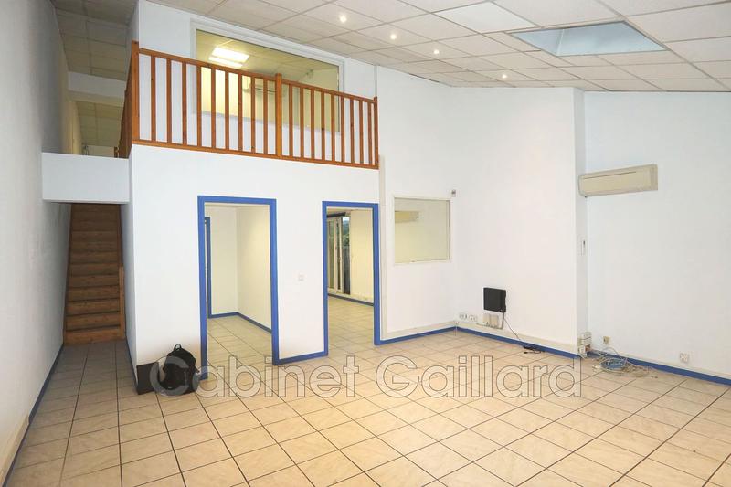 Local commercial - 122 m²