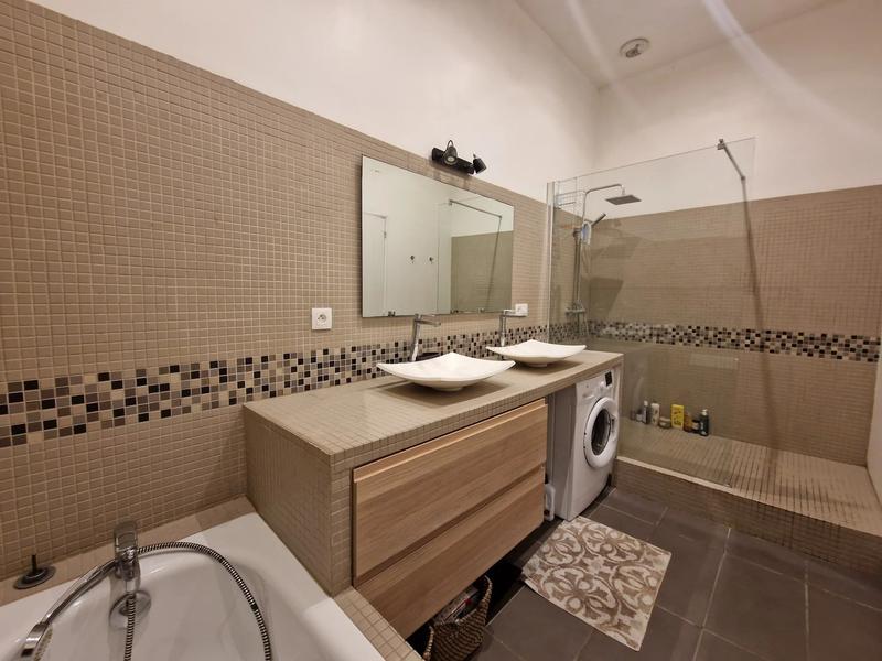 Appartement - 91 m² - 3 pièces