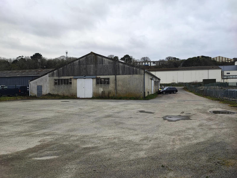 Bureau - 720 m² - 2 pièces